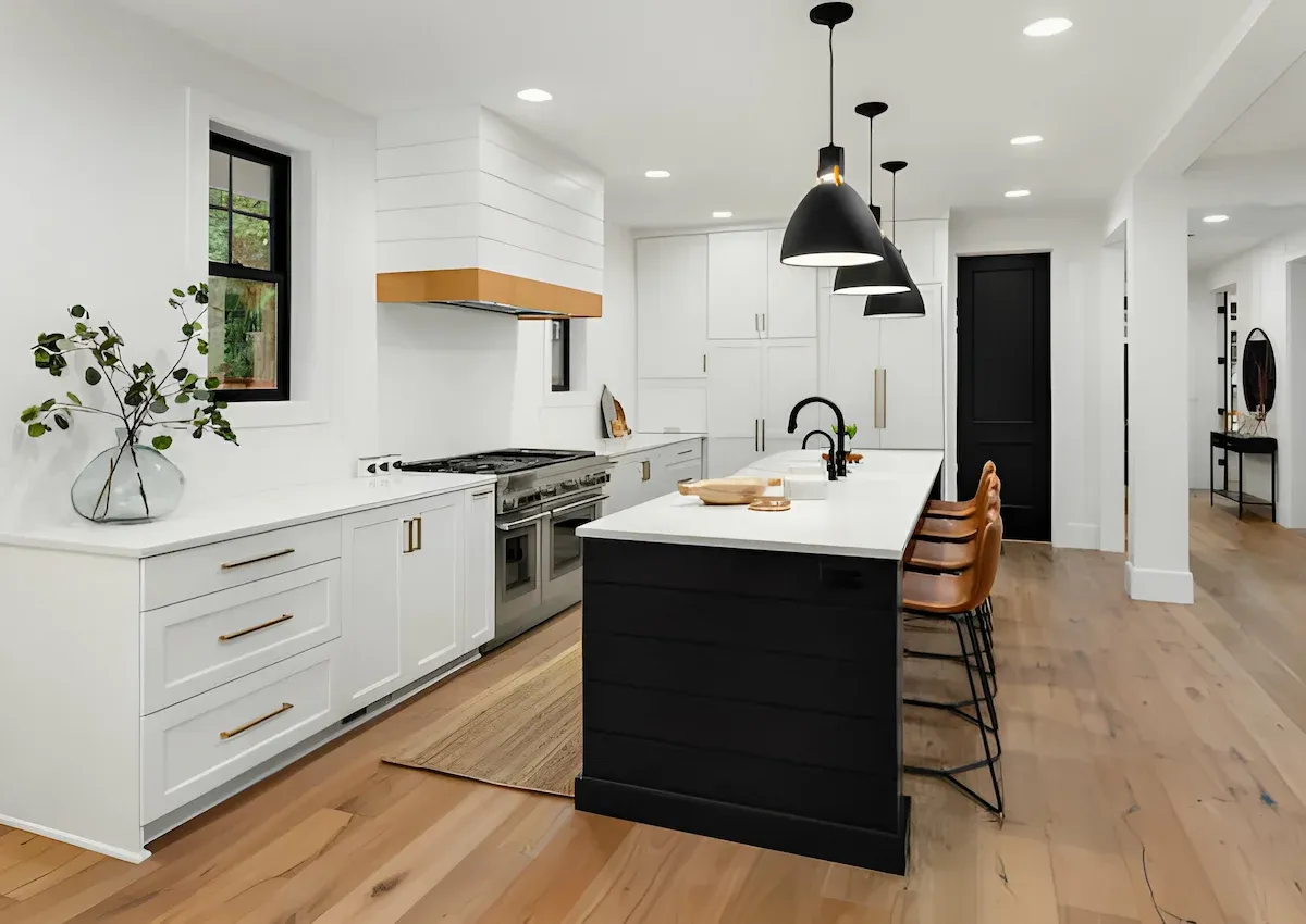 Kitchen & dining